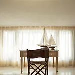 La Mer Escape 尼基季