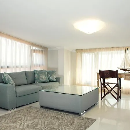 Apartment La