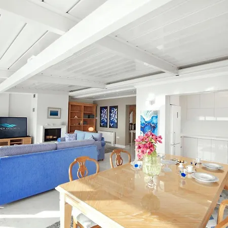 La Apartment *