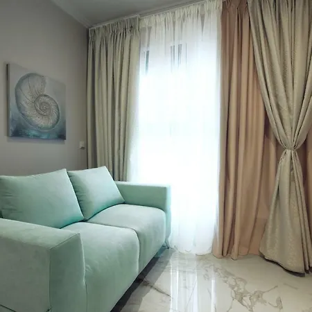 Apartment La