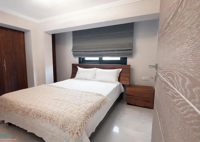 Apartment La *