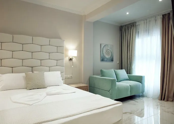 Apartment La *